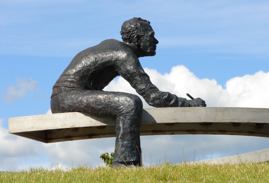 Renfrew Clyde Park Sculpture