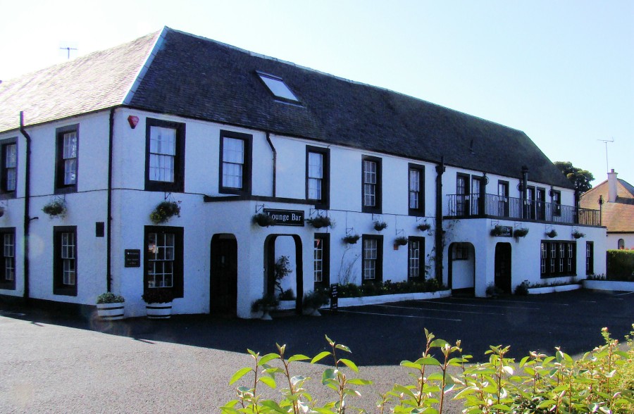 Uplawmoor Hotel