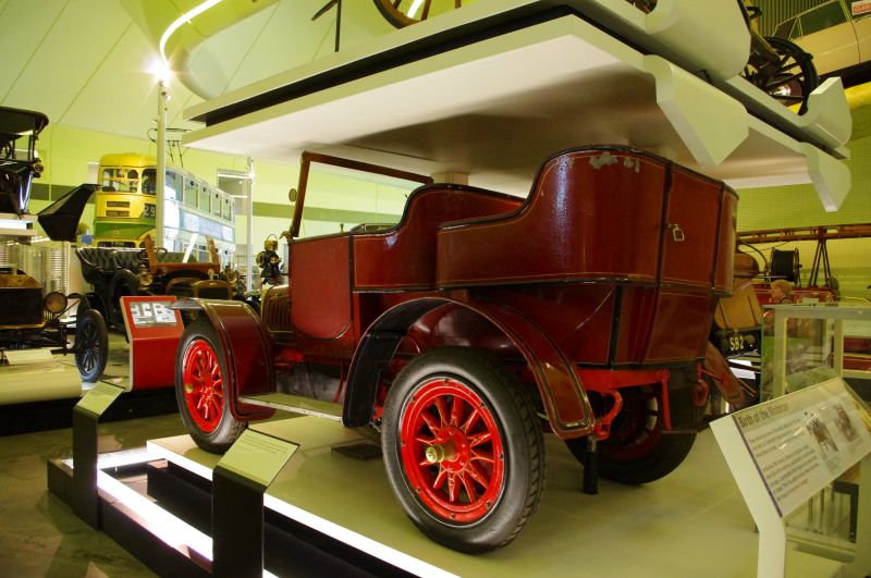 ../Images/car_early_riverside_x4865.jpg