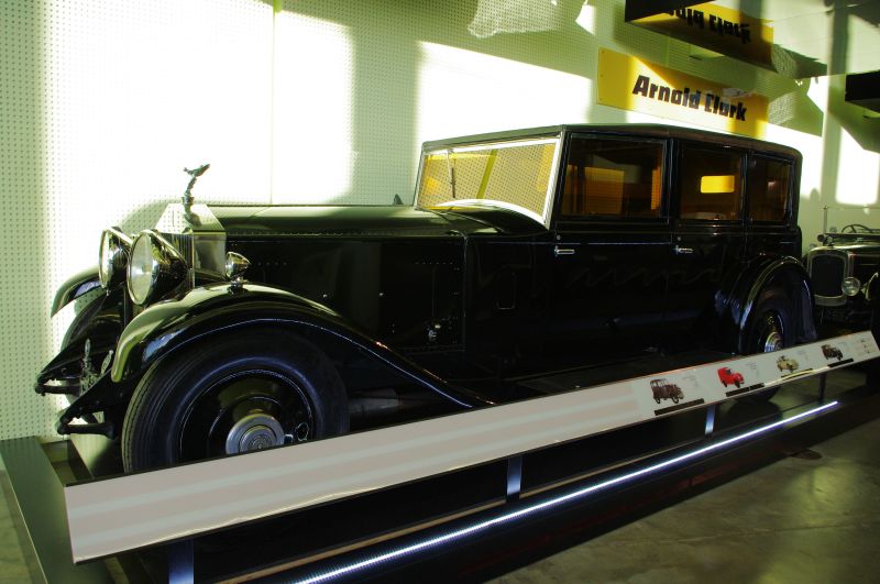 ../Images/car_rolls_royce_riverside_x4899.jpg