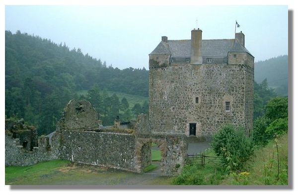 Neidpath Castle