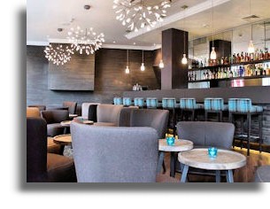 Motel One Bar