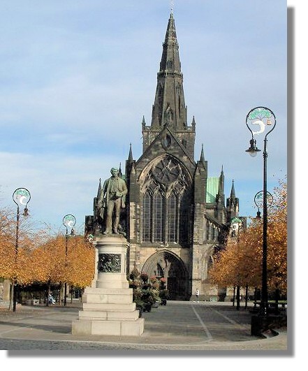 Glagow Cathedral and Statue of David Livingston