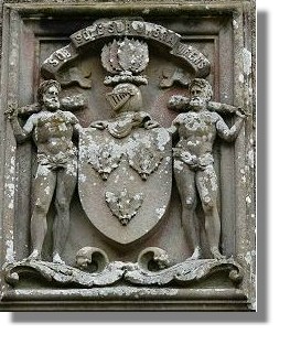 Irvine Crest, Drum Castle