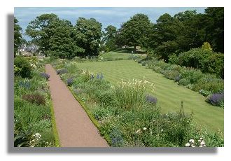 Dirleton Castle Gardens