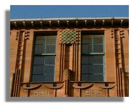 Thistle and tree of life motif