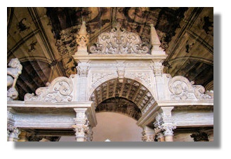 Tomb, Skelmorlie Aisle
